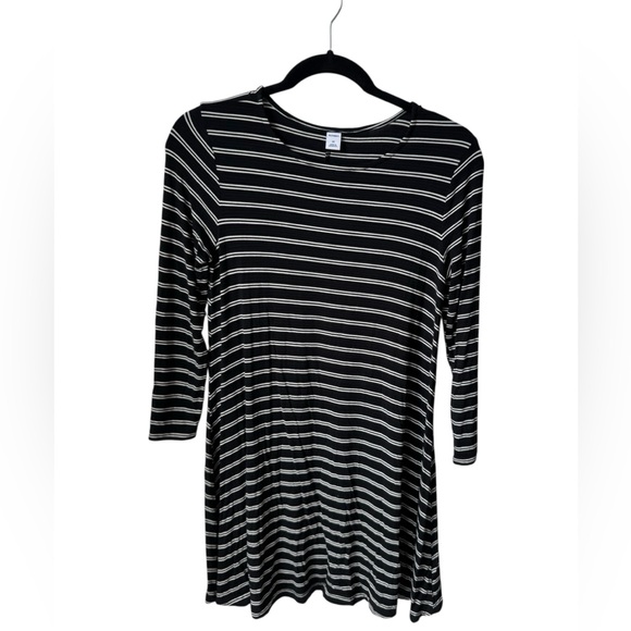 Old Navy Long Sleeve Dress with Black and White Stripes - Picture 1 of 3